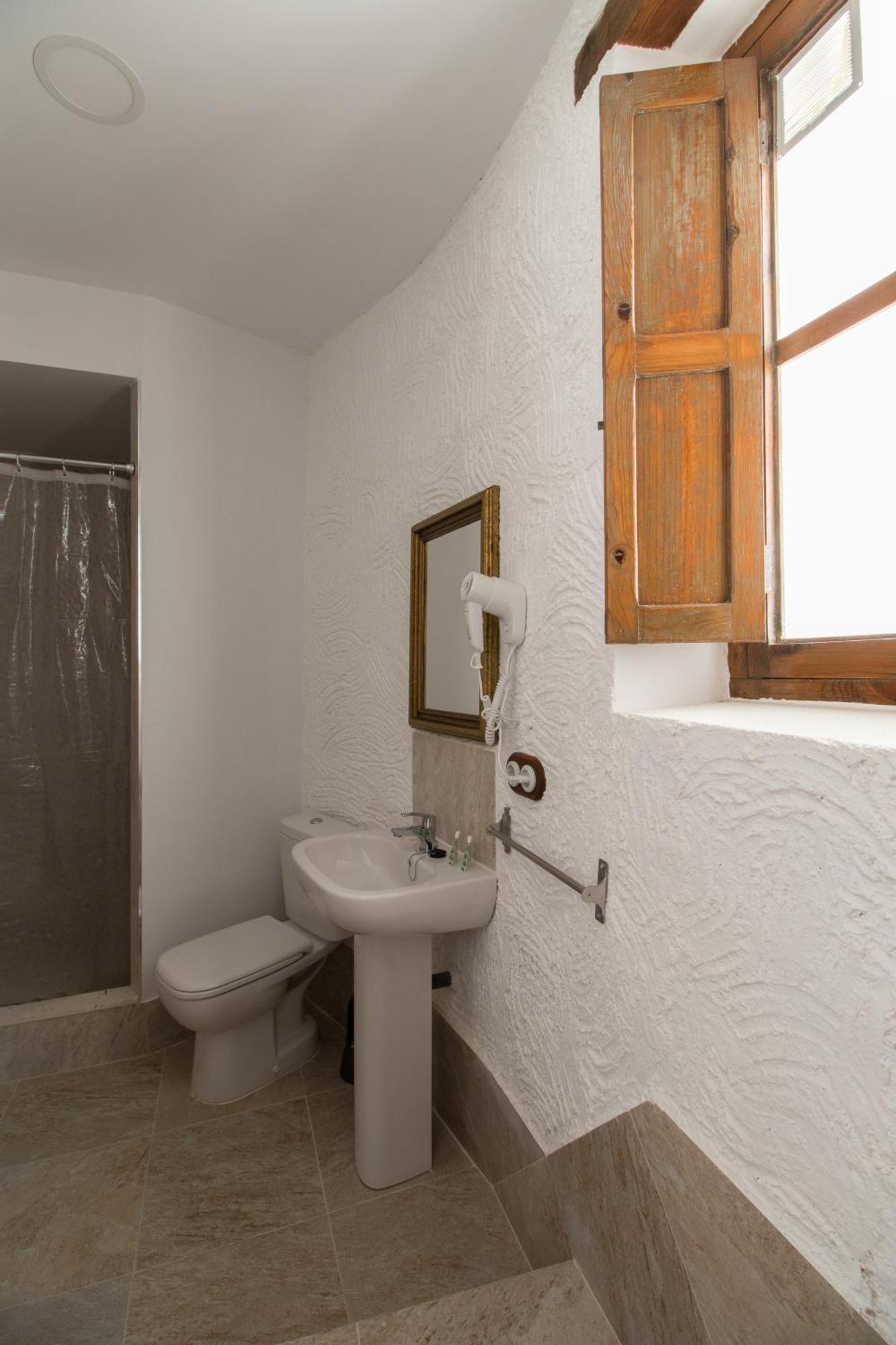 الكالا ديل جوكار Casa Del Juez, Alojamiento Rural Singular الغرفة الصورة